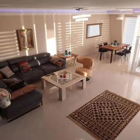 Bektaslar 3+1 Lueks Apartamento