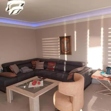 Apartamento Bektaslar 3+1 Lueks *